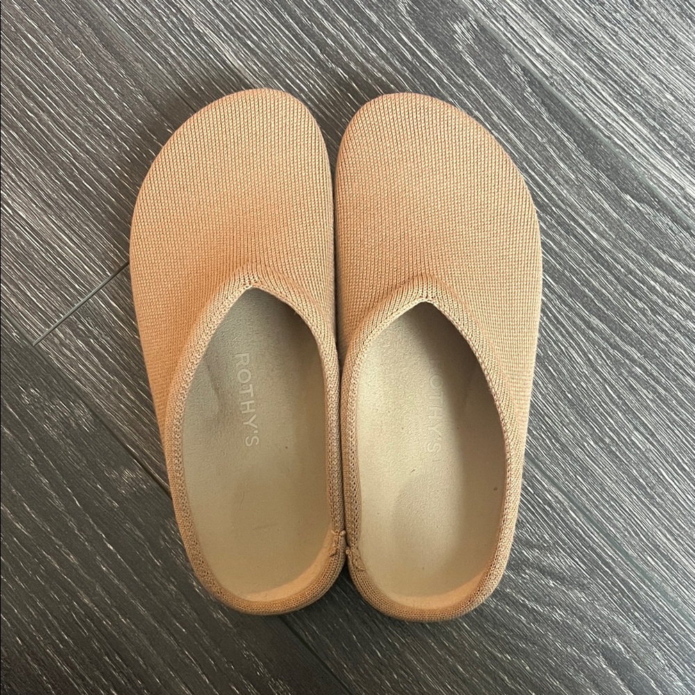 Rothy's the casual clog